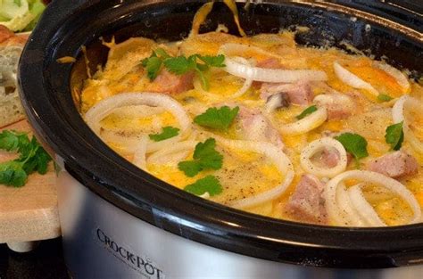 Slow Cooker Scalloped Potatoes and Ham - Easy Comfort Food