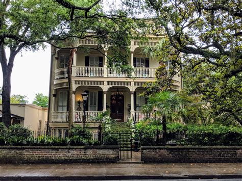 Savannah, Georgia | Old mansions along Whitaker Street withi… | Flickr