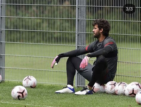 Alisson Becker Hairstyle