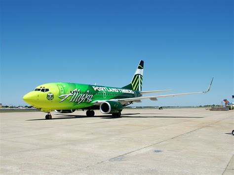 Alaska Airlines Unveils Their “Timbers Jet” Livery (updated with more photos) : AirlineReporter