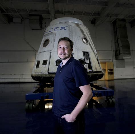 Elon Musk says his next spaceship could take you the moon and Mars ...