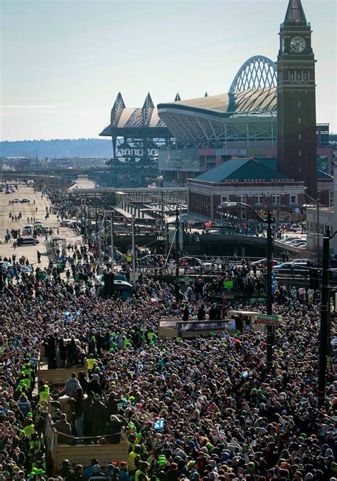 Super Bowl victory parade for Seattle Seahawks attracts hundreds of ...