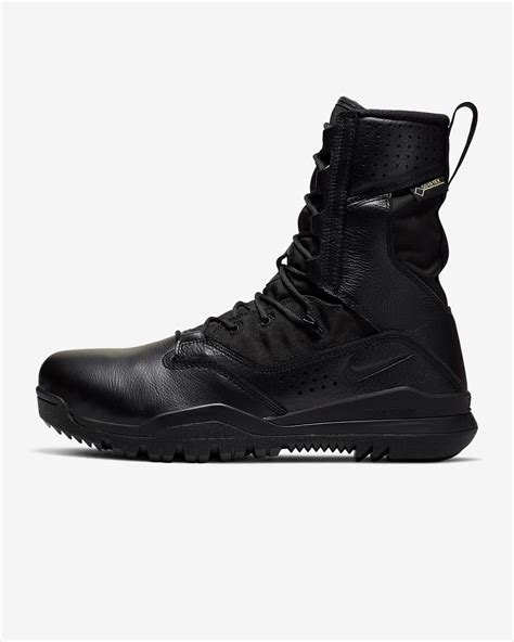 Nike SFB Field 2 8" GORE-TEX Tactical Boot. Nike.com