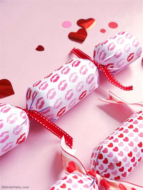 DIY Valentine's Day Crackers Party Favors - Party Ideas | Party ...