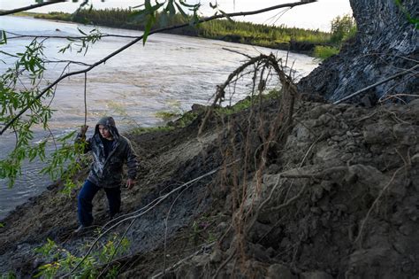 Radical warming in Siberia leaves millions on unstable ground ...