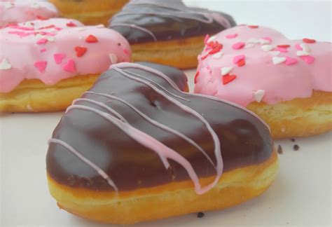 Dunkin Donuts - Heart Shaped Donuts for Valentine's Day {Giveaway ends 2/14/17} ⋆ Metro Detroit ...