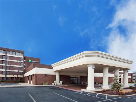 Hotel in Fairborn, Ohio | Holiday Inn Dayton/Fairburn I-675