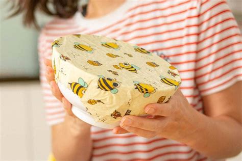 How to Use Beeswax Wraps to Store Food - Let's Eat Cake