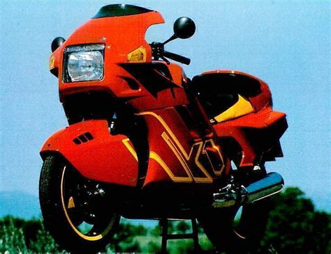 BMW K1 (1988) - MotorcycleSpecifications.com