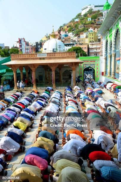 58 The Khwaja Moinuddin Chishti Dargah Photos & High Res Pictures ...