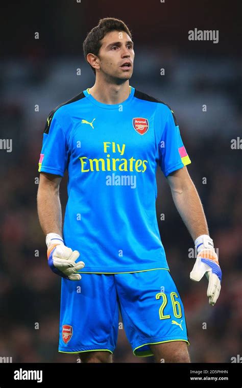 Arsenal goalkeeper Emiliano Martinez Stock Photo - Alamy