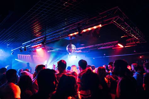 10 Best Nightclubs in Barcelona - Where to Party at Night in Barcelona ...