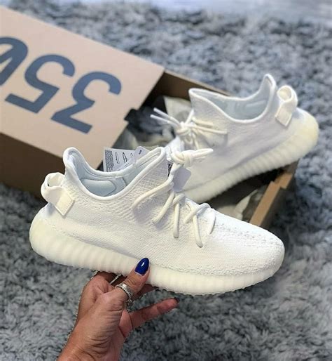 White Men Adidas Yeezy Boost 350 Shoes, Ravi Rajeshbhai Sutariya | ID: 22945142262