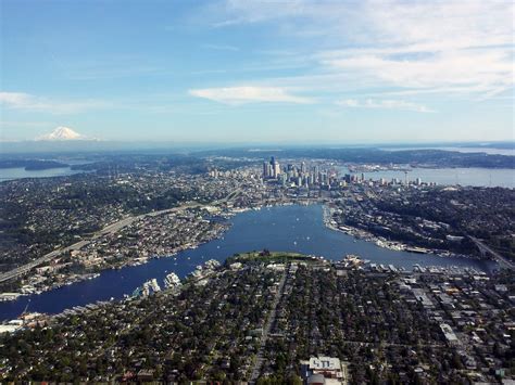 Lake Union and Seattle, Washington in 2012 [3264x2448][OS] /u/SounderBruce : ImagesOfCities