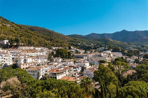 Områdeguide til Mijas: Oplev Mijas Costa, Mijas Pueblo og Las Lagunas ...