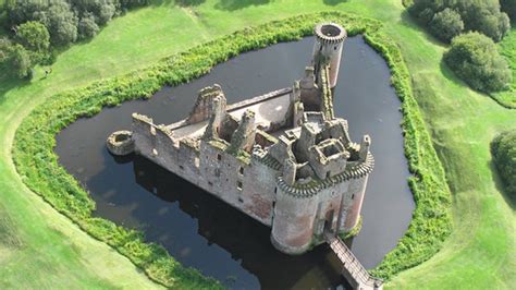 Caerlaverock Castle in Scotland - YouTube