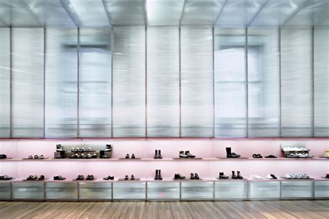 Shoe store design, Shop interior design, Retail furniture