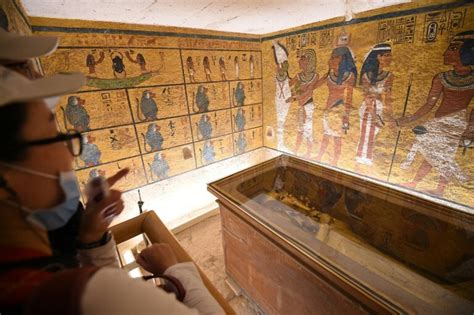 Tomb savers: Conservationists unveil work on Tutankhamun grave