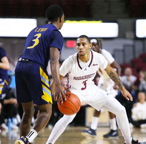 Six players record double-figures, UMass men’s basketball defeats Quinnipiac - masslive.com