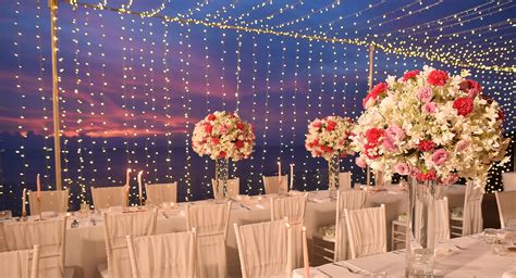 7 Breathtaking Wedding Lighting Ideas