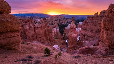 Sunset in Bryce Canyon National Park - backiee