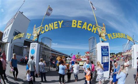 Coney Beach Porthcawl | Top 100 Attractions