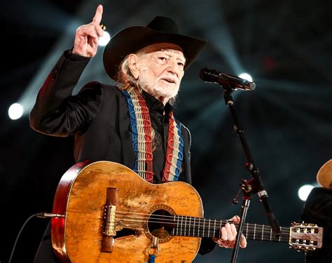 Country Music Icon Willie Nelson is Coming to Southwest Michigan