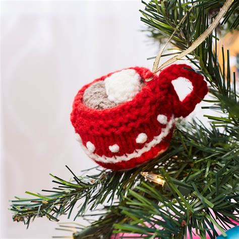 Red Heart Cup of Cocoa Ornament | Christmas knitting patterns free, Christmas knitting patterns ...