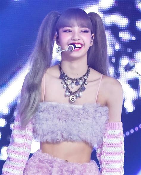 Blackpink Lisa, Fashion Outfits, Crop Tops, Lady, Cute, Women, Dolly ...