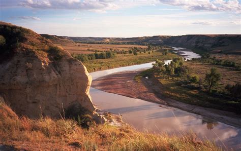 Camping Spots, Camping And Hiking, Enchanted Highway, North Dakota Badlands, Missouri River ...