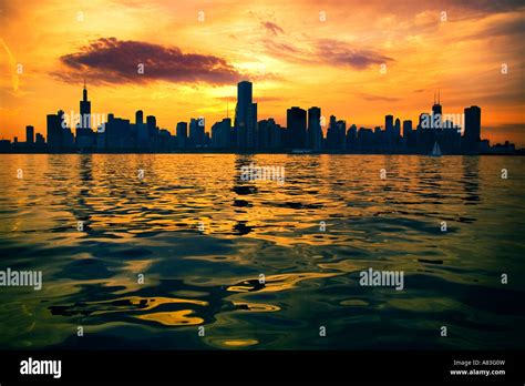 Chicago skyline at sunset Stock Photo - Alamy