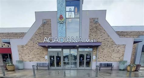 '20 Years of Gum Removed' After Acadiana Mall Entrances Cleaned