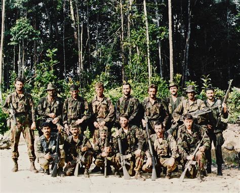 British and Australian SAS in Borneo, 1988. [4246×3420] : r/MilitaryPorn