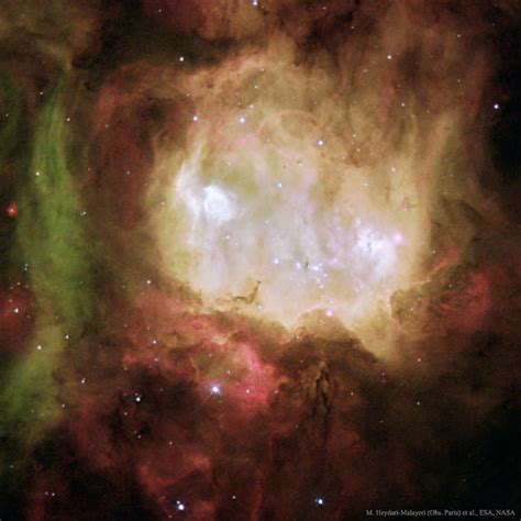 esplaobs: HALLOWEEN AND THE GHOST HEAD NEBULA Image Credit: Mohammad ...