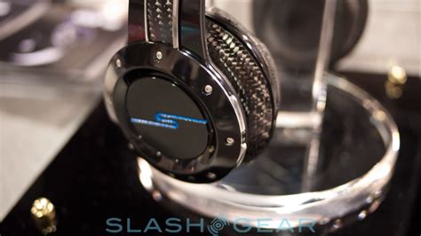 50 Cent Platinum Headphones By Sleek Audio Hands-On - SlashGear