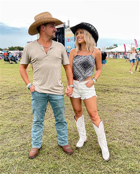 Country Concert Outfit Ideas For Women