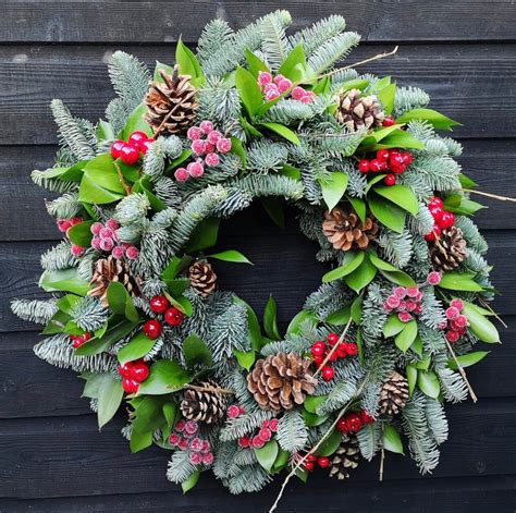 Christmas Wreath Fresh Outdoor Christmas Wreath Natural | Etsy | Natural christmas wreaths ...