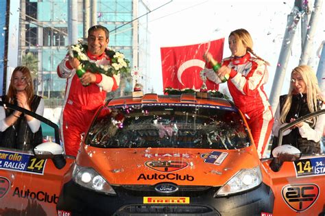 Speedqueens: Female Rally Drivers Around the World: Turkey