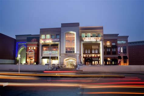 fairfax corner shopping center restaurants - In The Right Place Column ...