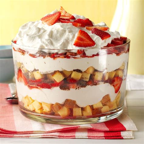 Here's How to Make an Easy Trifle (That Doesn't Turn into Mush)