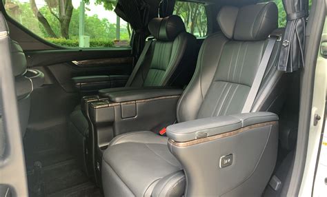 Toyota Alphard 3.5 Executive Lounge - Weststar Motors