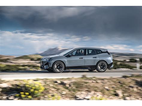 2025 BMW iX: 146 Exterior Photos | U.S. News