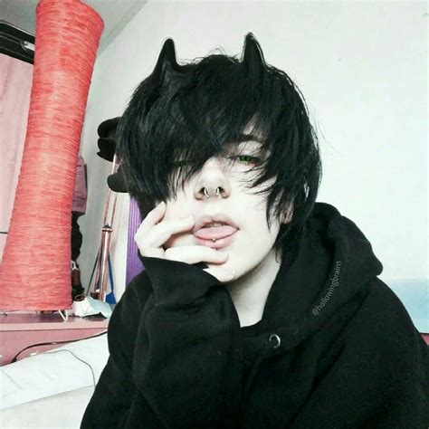 Cute Emo Guys, Emo Boy Hair, Emo People, Mode Emo, Trans Boys, Boy ...