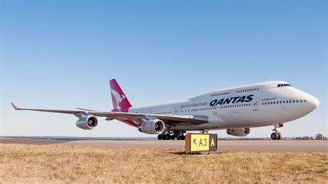 Review: Qantas Boeing 747 business class - Airlines | flights | hotels | travel tech | style ...