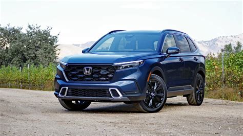 2024 Honda CR-V Review: Class leader checks off boxes, looks good doing ...