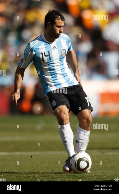 Mascherano javier hi-res stock photography and images - Alamy