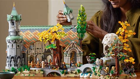 This $800 'Lord Of The Rings' Set Is Officially LEGO's 7th Biggest