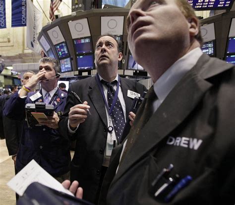 Wall Street: Stocks plunge as debt-limit talks near collapse - masslive.com