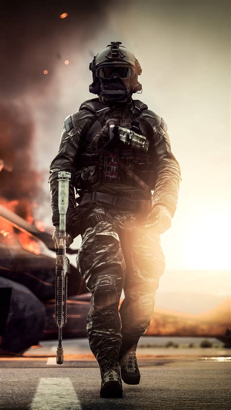 Download Walking Soldier In Full Gear Battlefield 4 Phone Wallpaper | Wallpapers.com