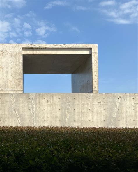 Bonte museum in Jeju Island is designed by Tadao Ando, the great Japanese modern architect ...